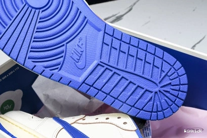 Design 1 Travis Fragment Air DM7866-104 Low OG x SP Jordan Scott 0829